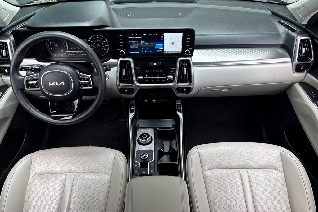 Certified 2023 Kia Sorento EX AWD/4WD image 14