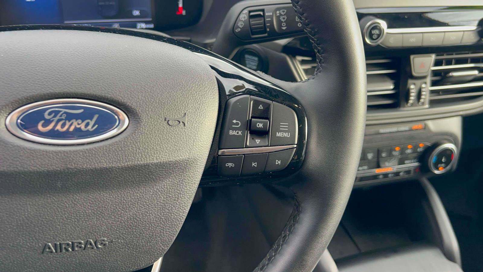 Used 2025 Ford Escape Active w/ Cold Weather Package image 24