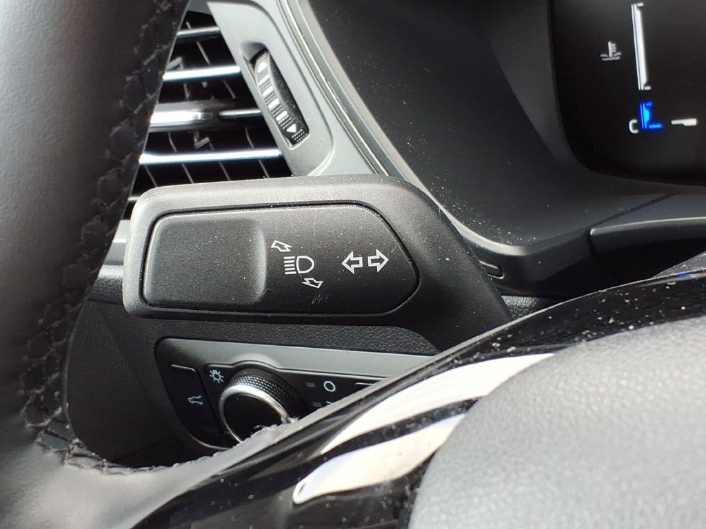 Used 2025 Ford Escape Active w/ Tech Pack #1 AWD/4WD image 24