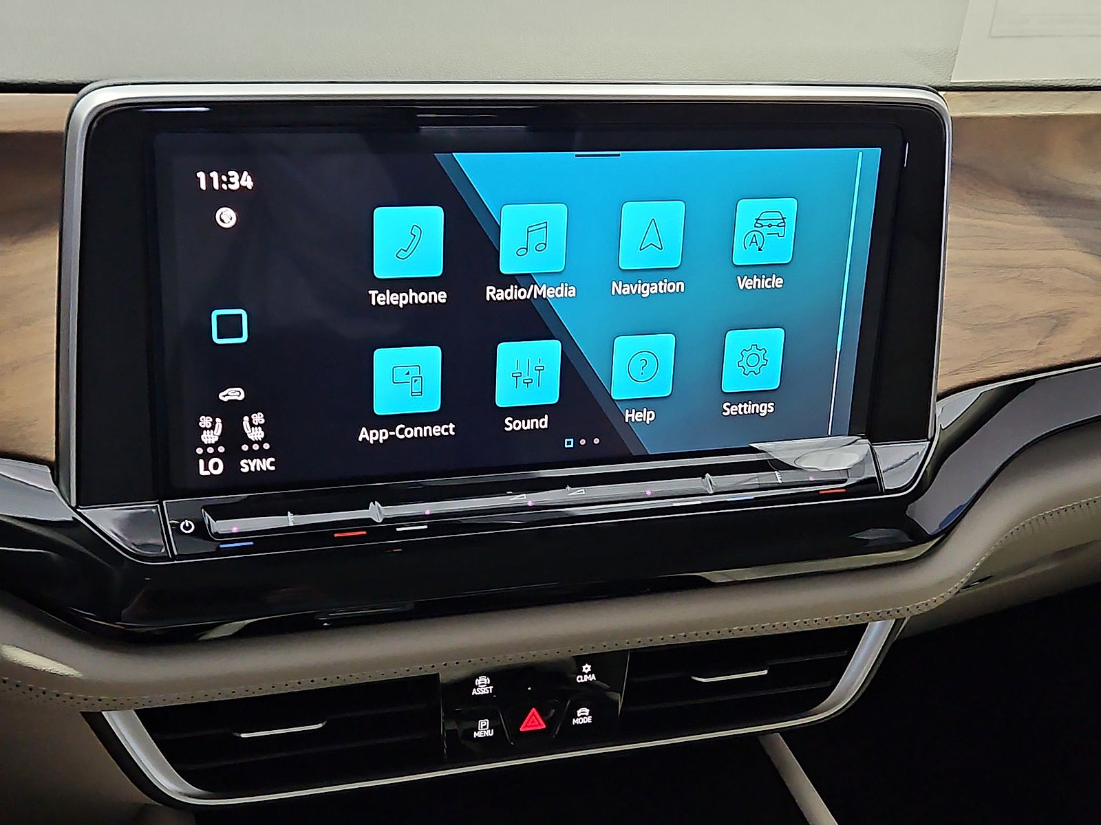 New 2026 Volkswagen Atlas SE FWD image 20
