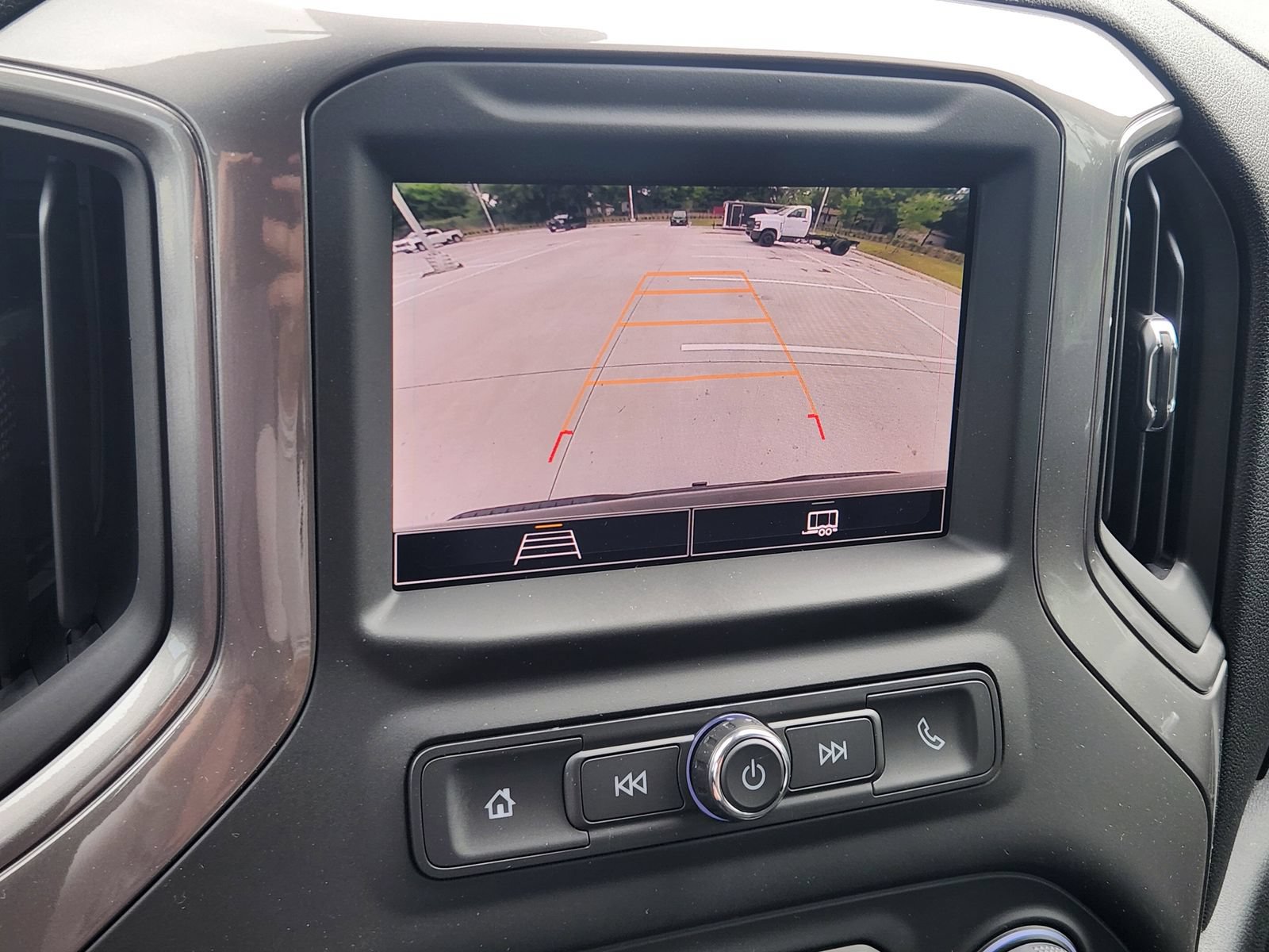 New 2026 Chevrolet Silverado 1500 Custom AWD/4WD image 17