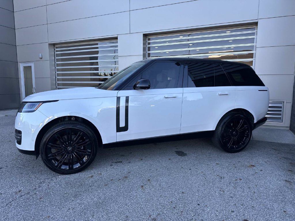 Certified 2024 Land Rover Range Rover Autobiography AWD/4WD image 3