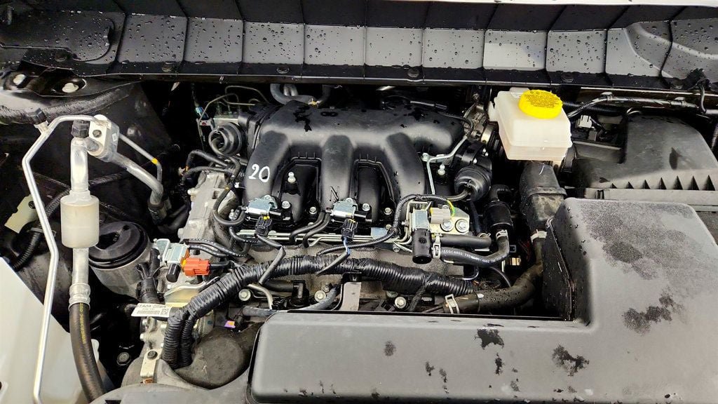Used 2025 Nissan Pathfinder Rock Creek AWD/4WD image 25