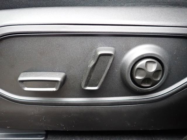 New 2025 Jeep Grand Cherokee Limited w/ Black Appearance Package image 18