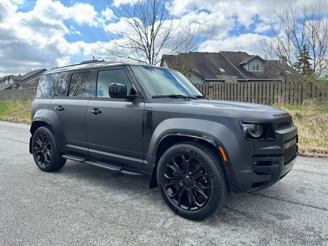 New 2026 Land Rover Defender 110 image 4