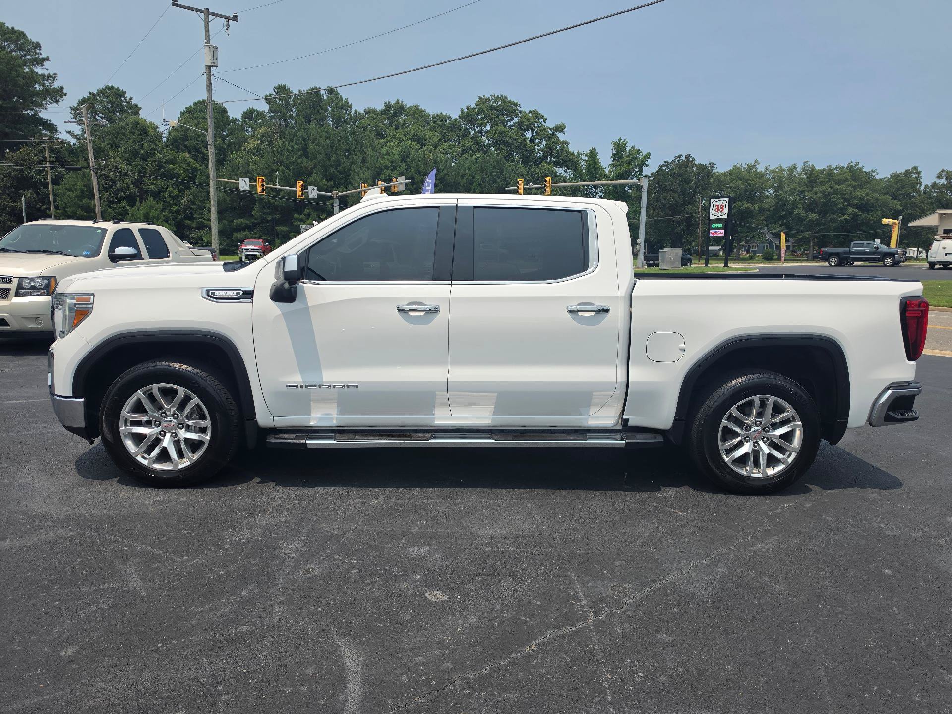 Used 2021 GMC Sierra 1500 SLT w/ SLT Premium Package RWD image 2