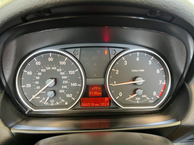 Used 2010 BMW 135i Convertible RWD image 19