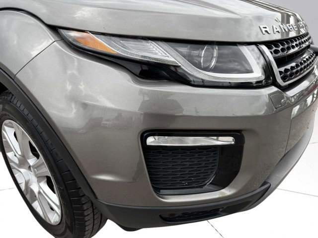 Used 2017 Land Rover Range Rover Evoque SE image 10
