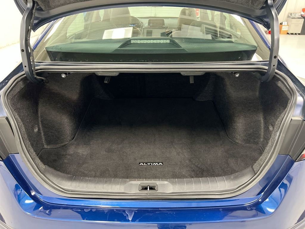 Used 2024 Nissan Altima 2.5 SR image 23