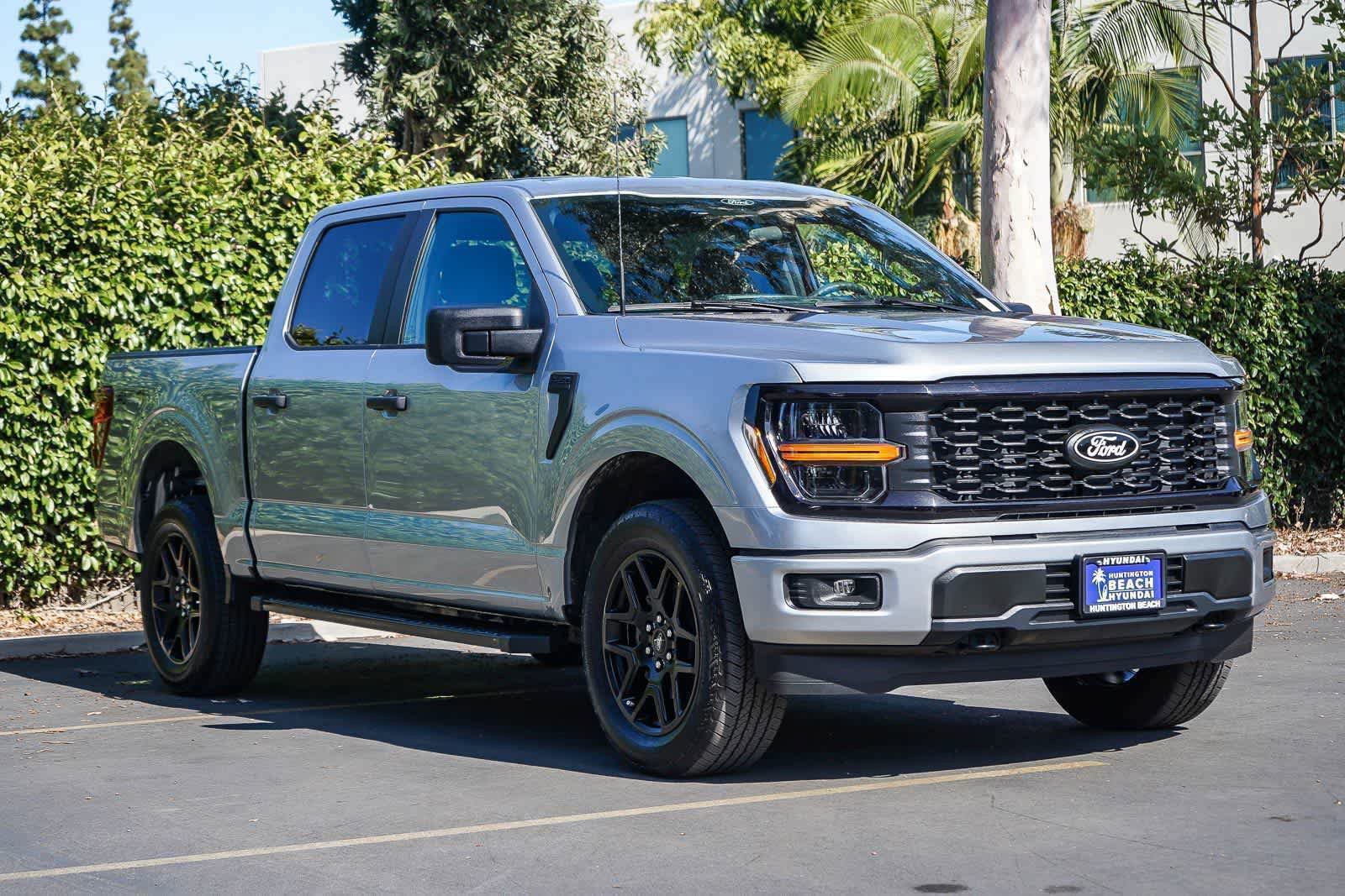 Used 2025 Ford F150 STX w/ STX Black Appearance Package AWD/4WD image 3