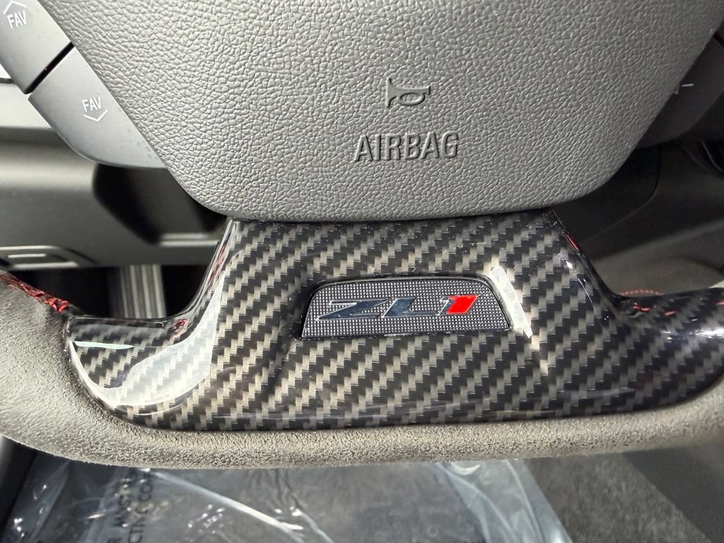 Used 2019 Chevrolet Camaro ZL1 RWD image 14
