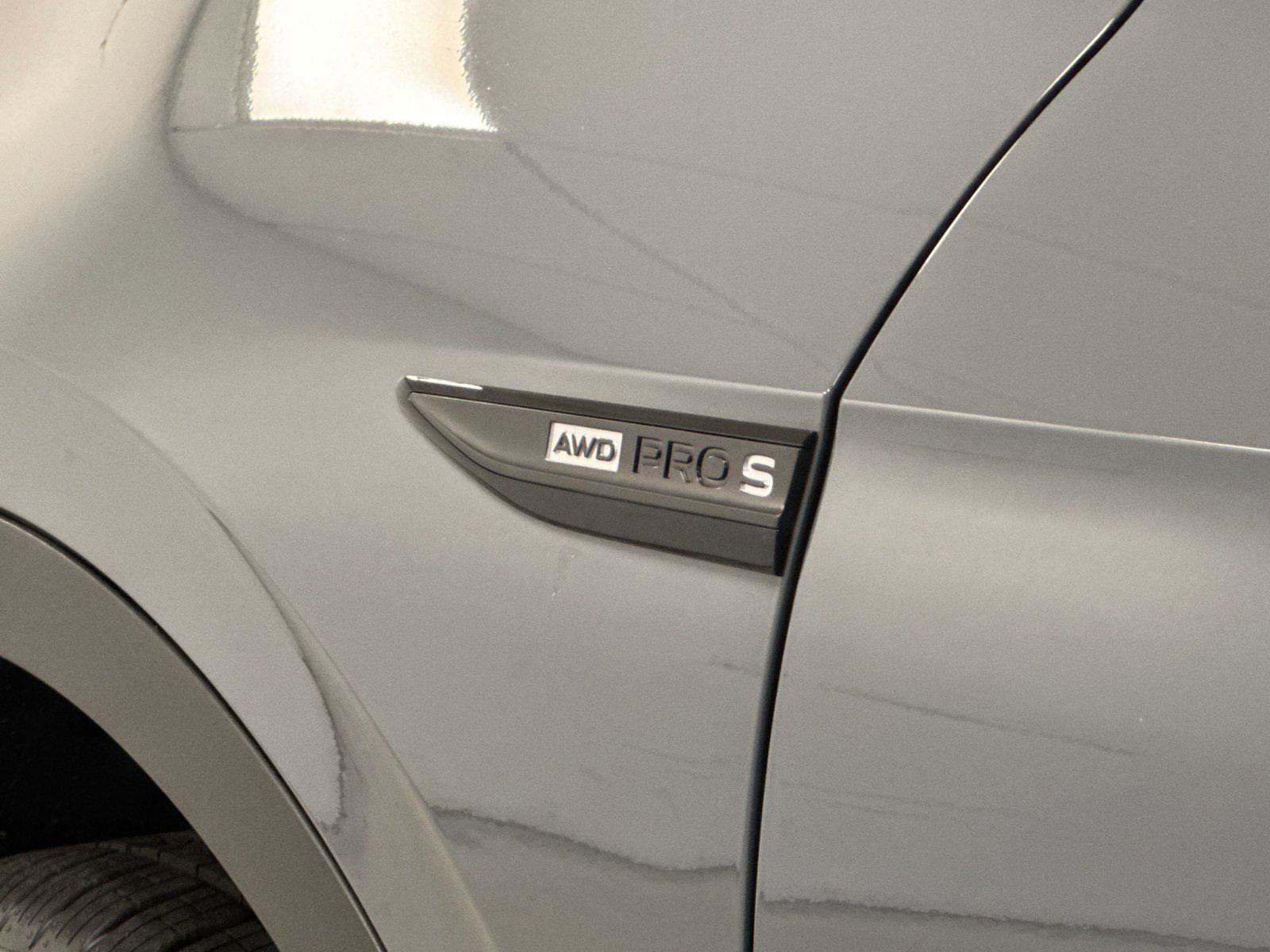 New 2026 Volkswagen ID.4 Pro S Plus AWD/4WD image 25
