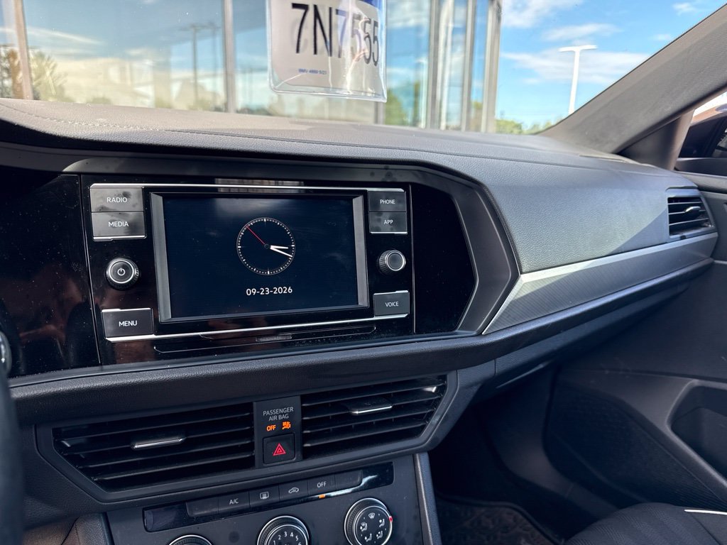 Used 2023 Volkswagen Jetta Sport FWD image 5