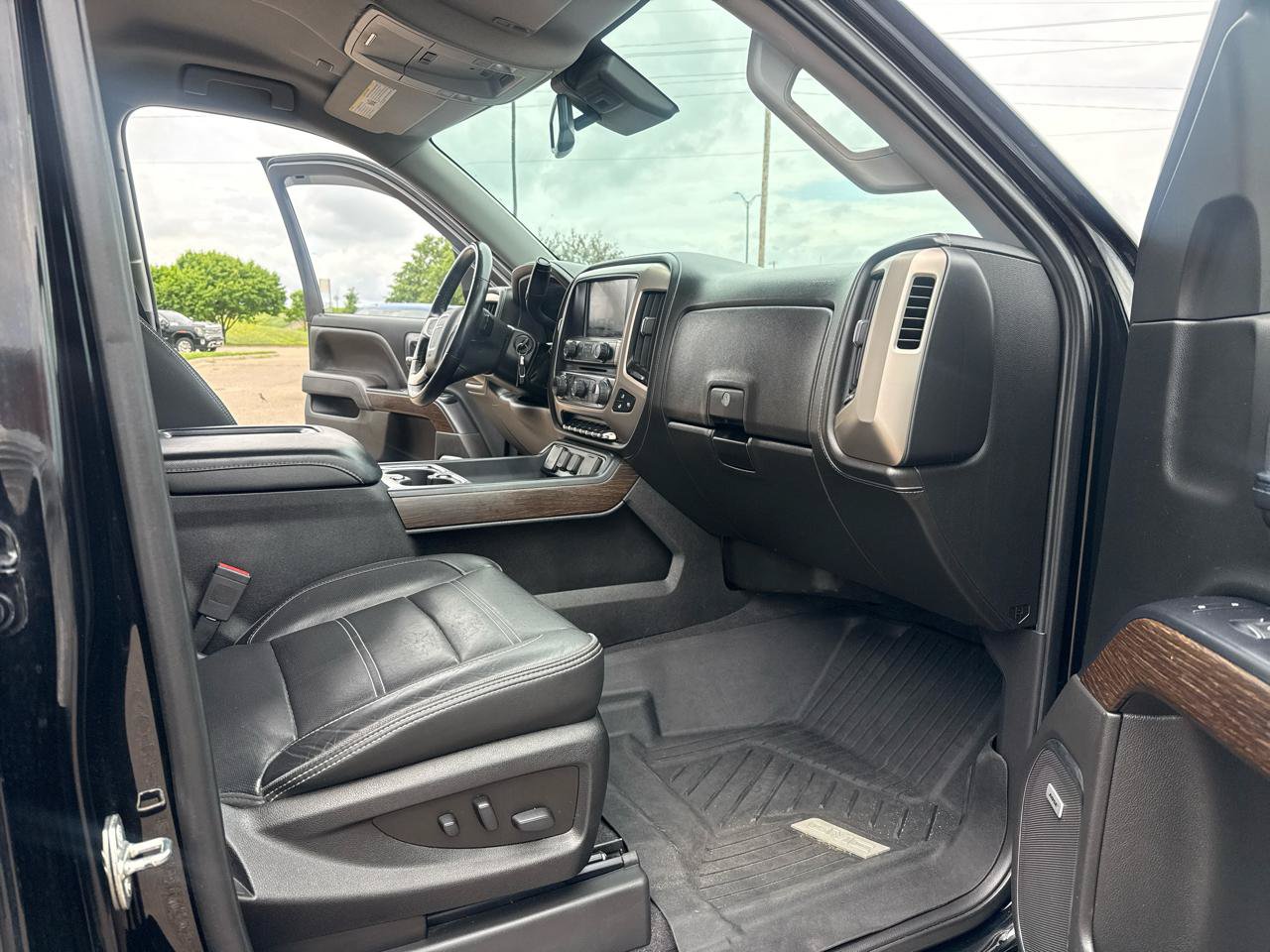 Used 2018 GMC Sierra 1500 Denali AWD/4WD image 35