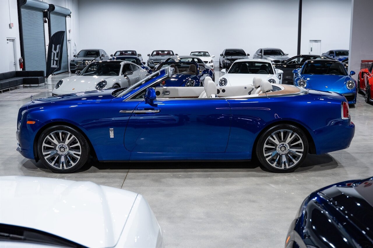 Used 2016 Rolls-Royce Dawn image 3