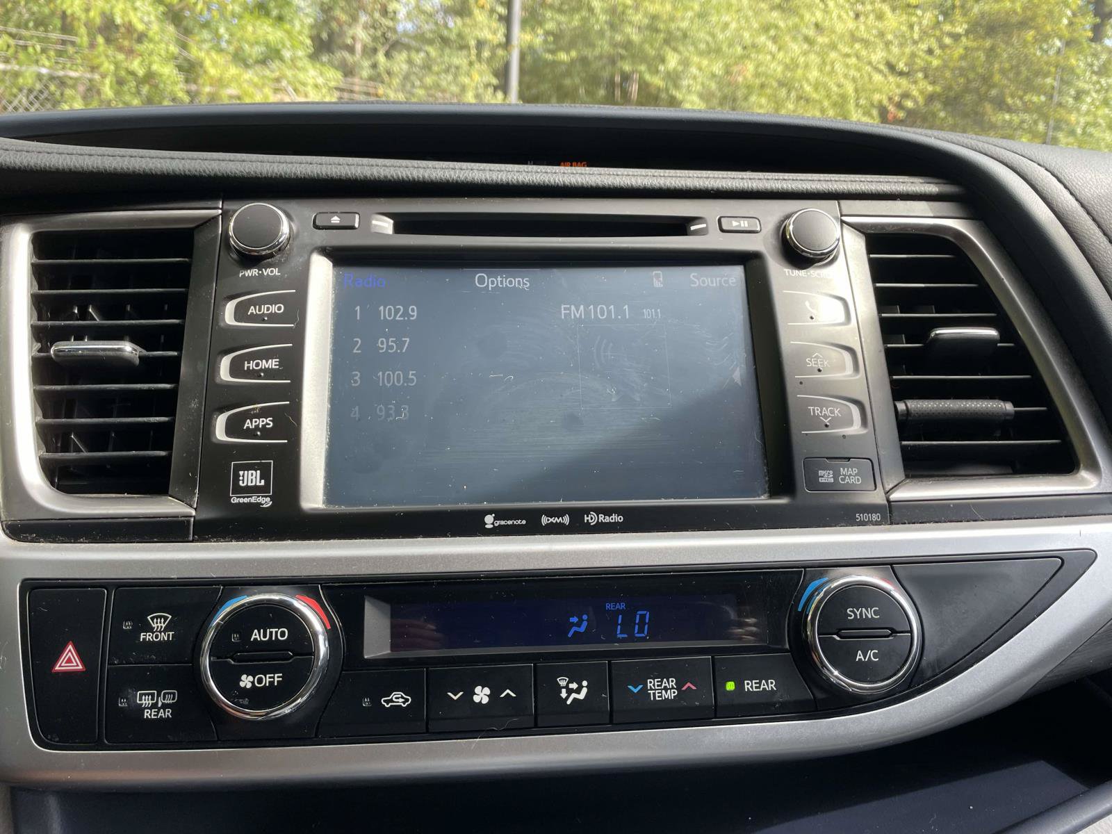 Used 2017 Toyota Highlander Limited FWD image 31