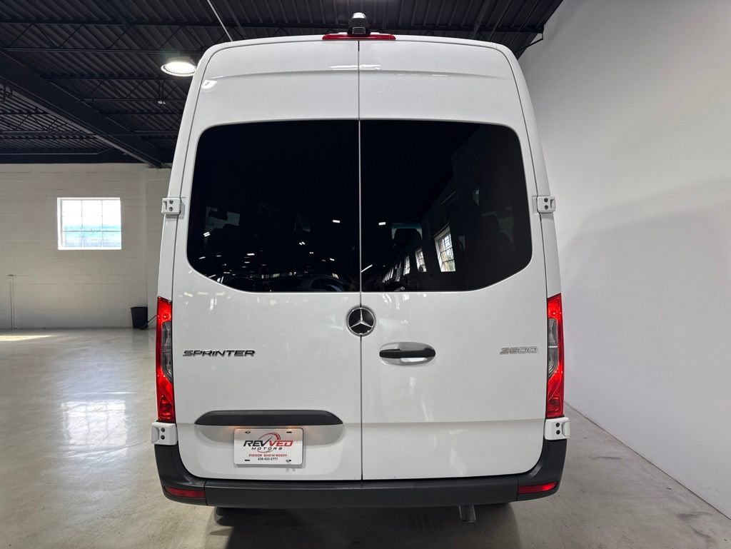 Used 2024 Mercedes-Benz Sprinter 2500 image 6
