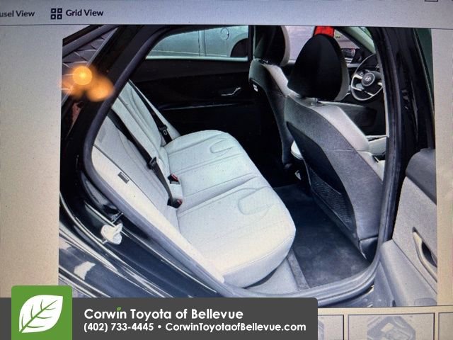 Used 2025 Hyundai Elantra Limited image 11