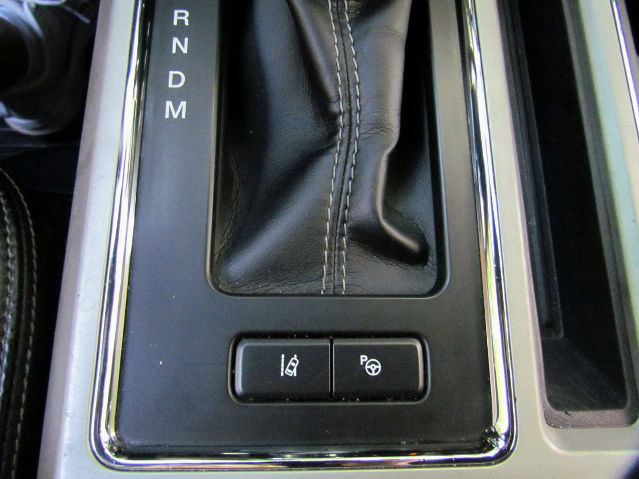 Used 2018 Ford F150 Lariat w/ Equipment Group 502A Luxury image 37