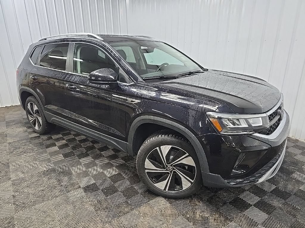 Used 2023 Volkswagen Taos SE AWD/4WD image 7