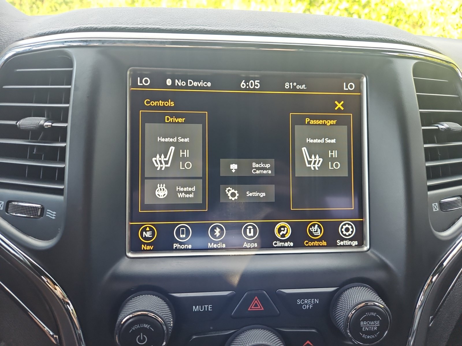 Used 2018 Jeep Grand Cherokee Limited AWD/4WD image 21