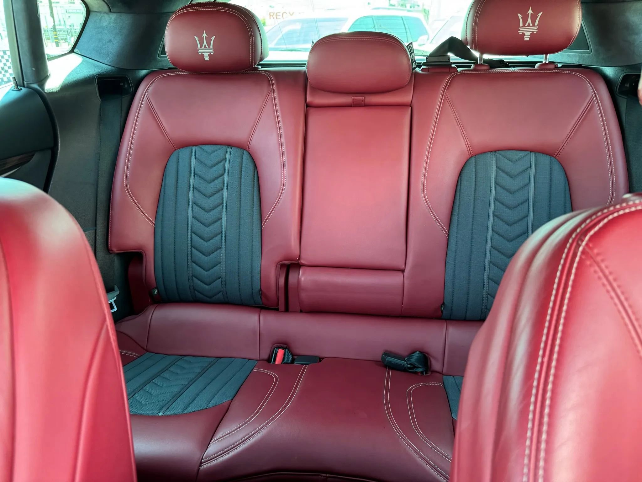 Used 2017 Maserati Levante w/ Luxury Package image 30