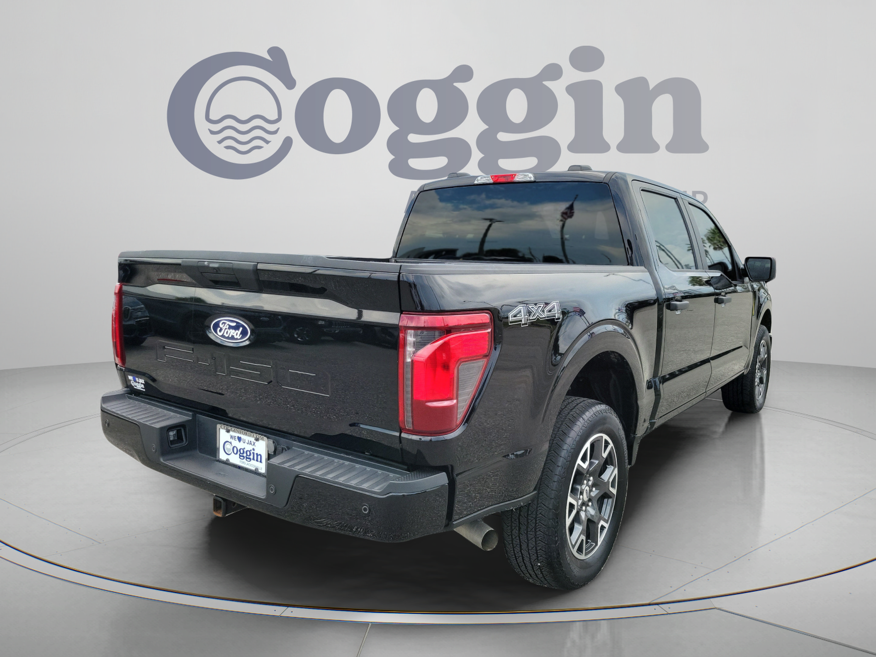 Used 2024 Ford F150 STX AWD/4WD image 3