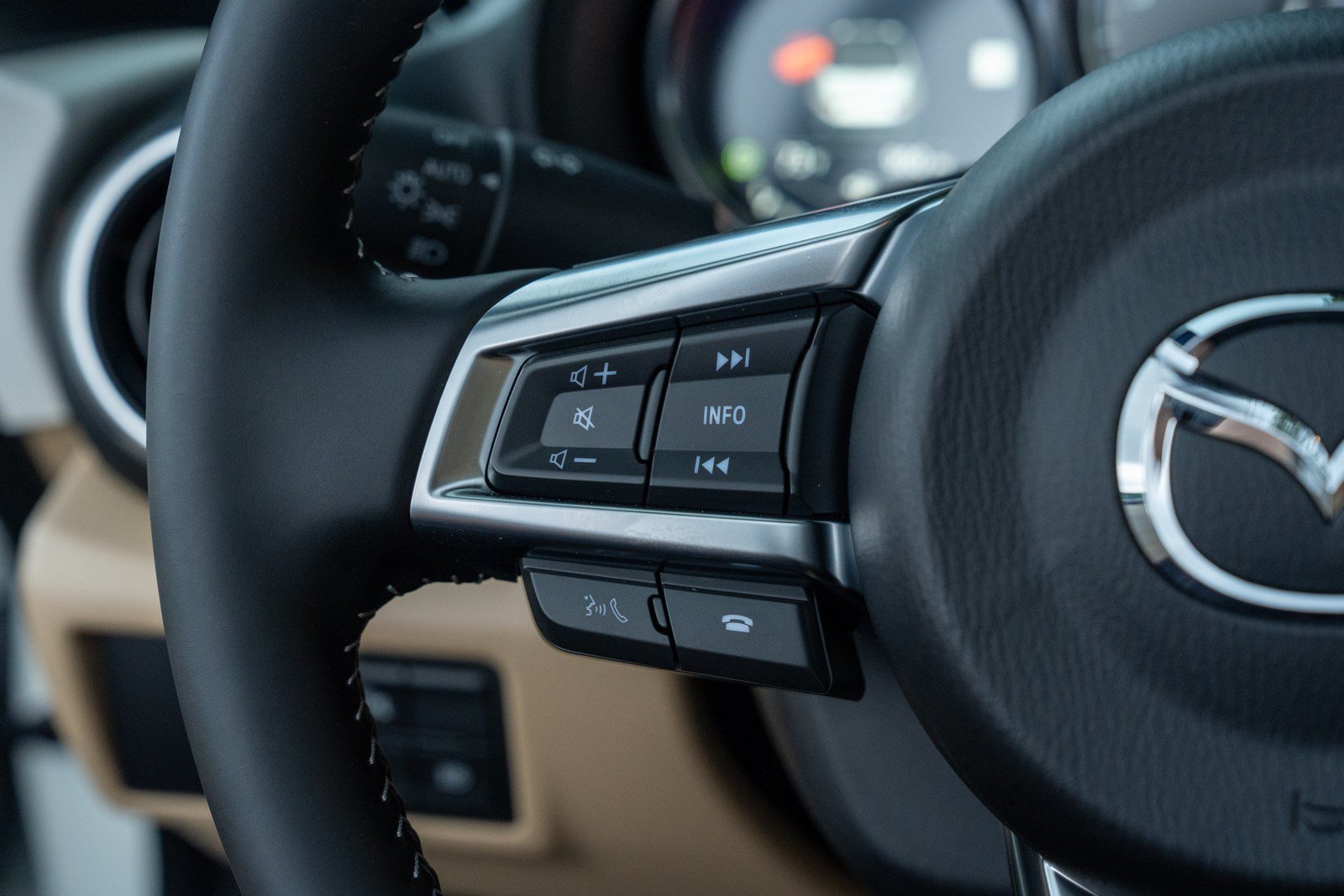 Used 2026 MAZDA MX-5 Miata Grand Touring RWD image 18
