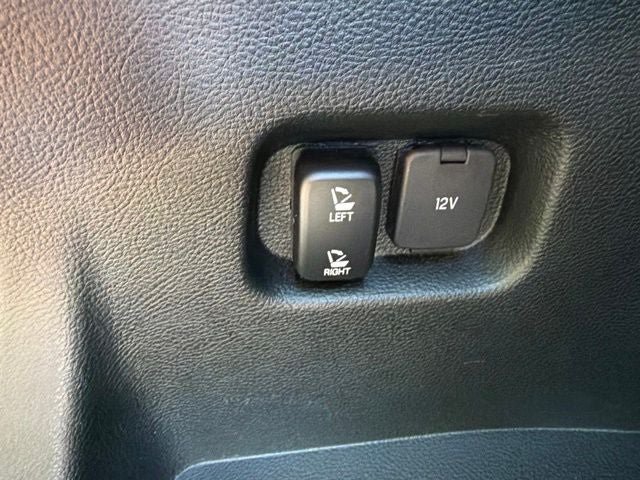 Used 2021 Ford Edge ST-Line AWD/4WD image 23