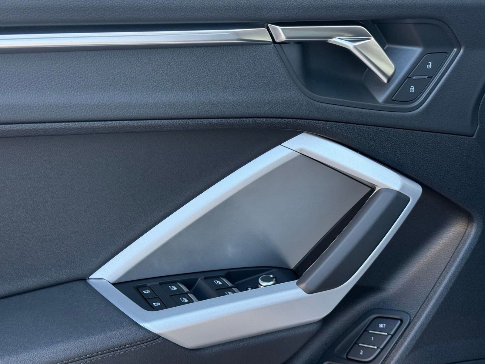 Used 2024 Audi Q3 2.0T Premium Plus w/ Premium Plus Package image 14