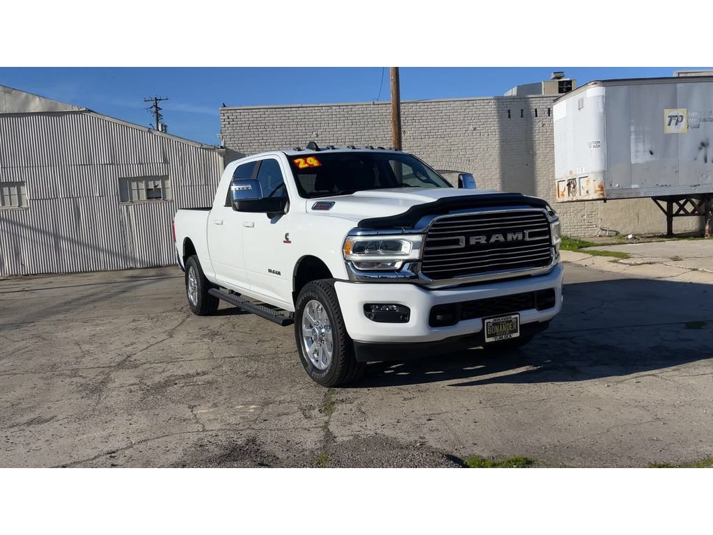 Used 2024 RAM 3500 Laramie w/ Towing Technology Group AWD/4WD image 5