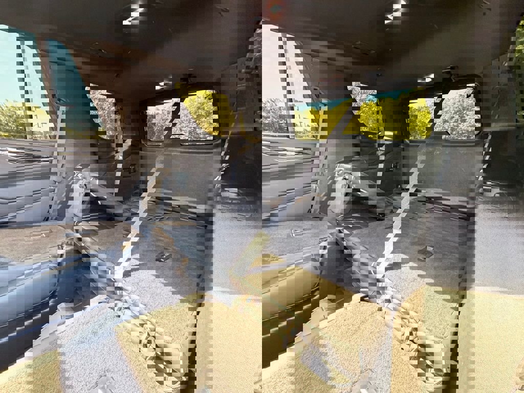 Used 2023 Cadillac Escalade Sport image 17