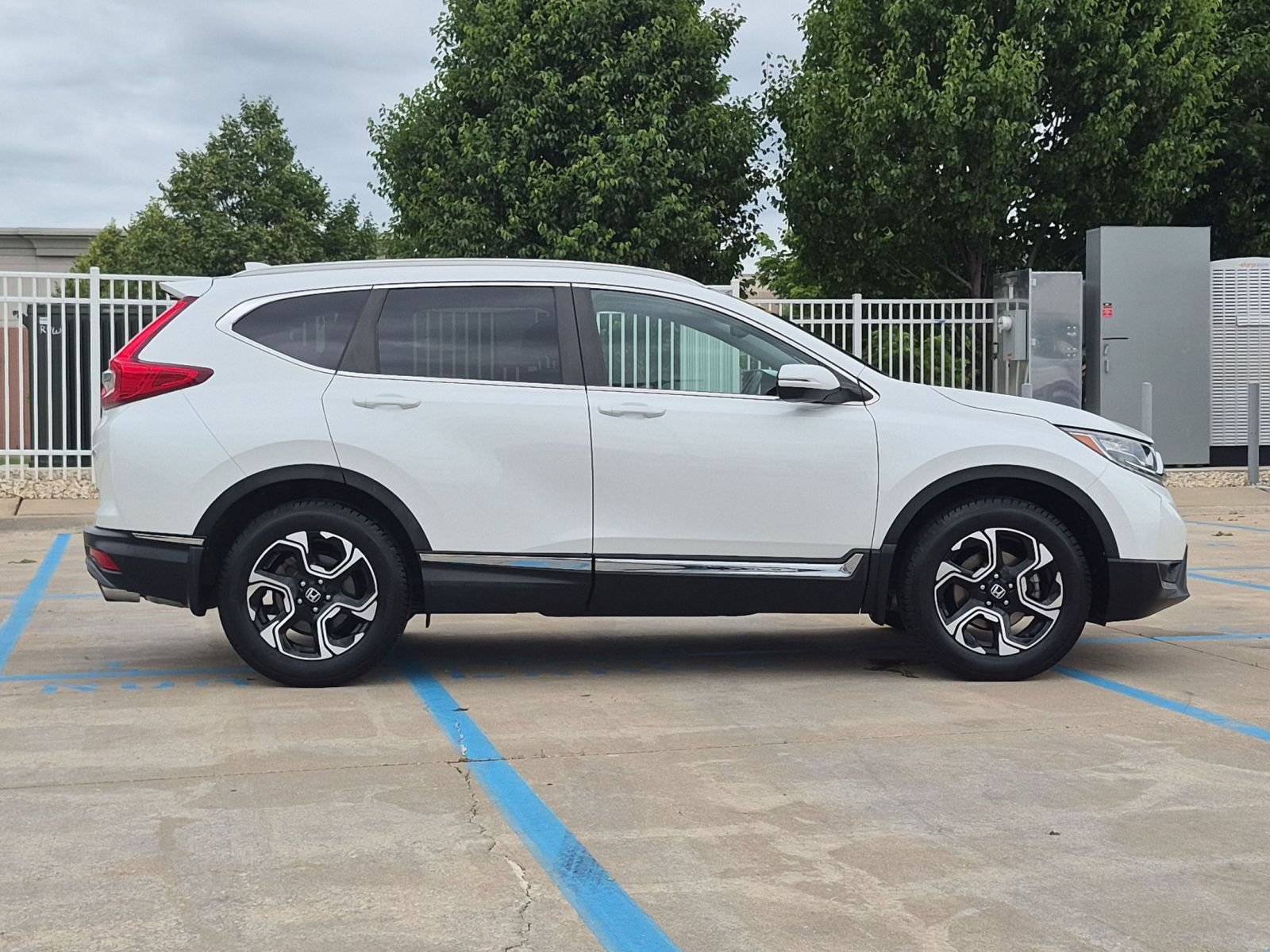 Certified 2019 Honda CR-V Touring image 6