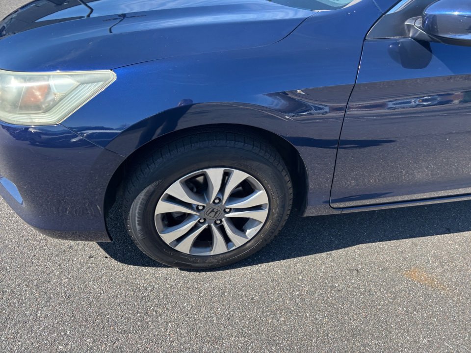 Used 2015 Honda Accord LX image 26