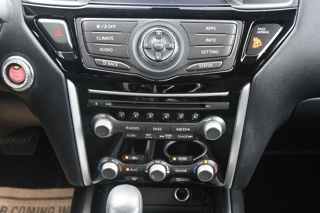 Used 2017 Nissan Pathfinder S AWD/4WD image 17