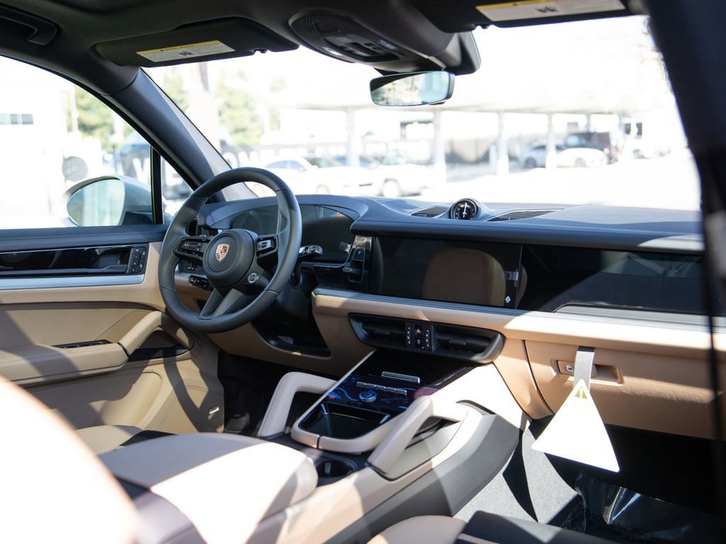 New 2026 Porsche Cayenne S image 17