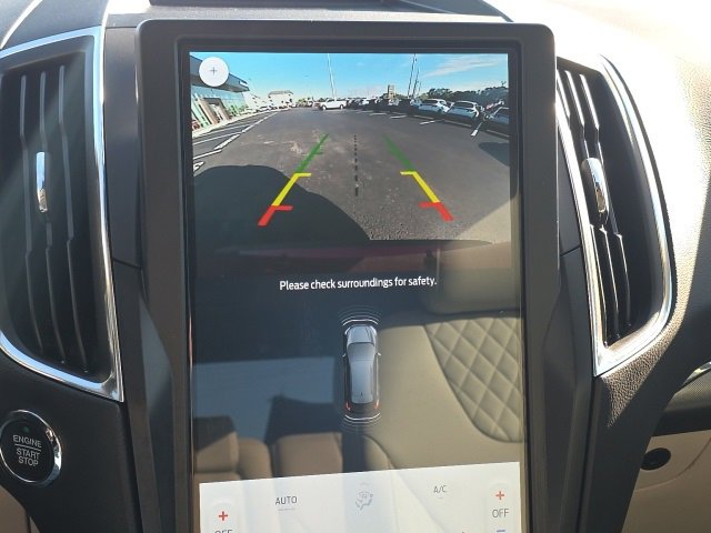 Used 2023 Ford Edge Titanium image 15