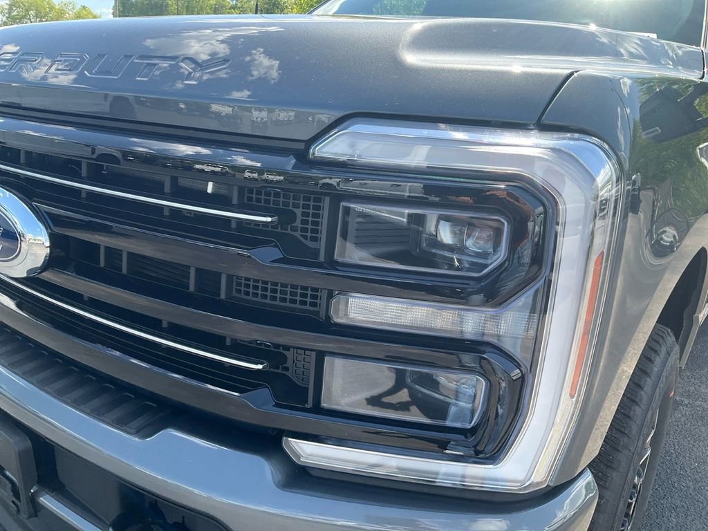 New 2026 Ford F250 Platinum AWD/4WD image 9