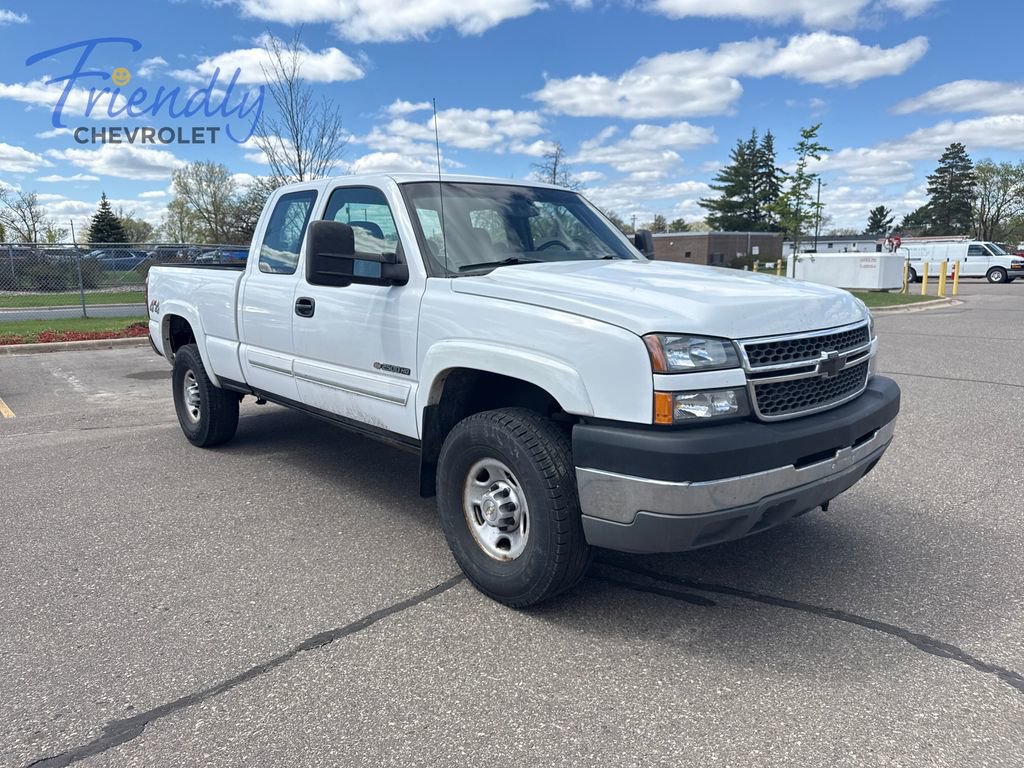 Used 2005 Chevrolet Silverado 2500 LS AWD/4WD image 4