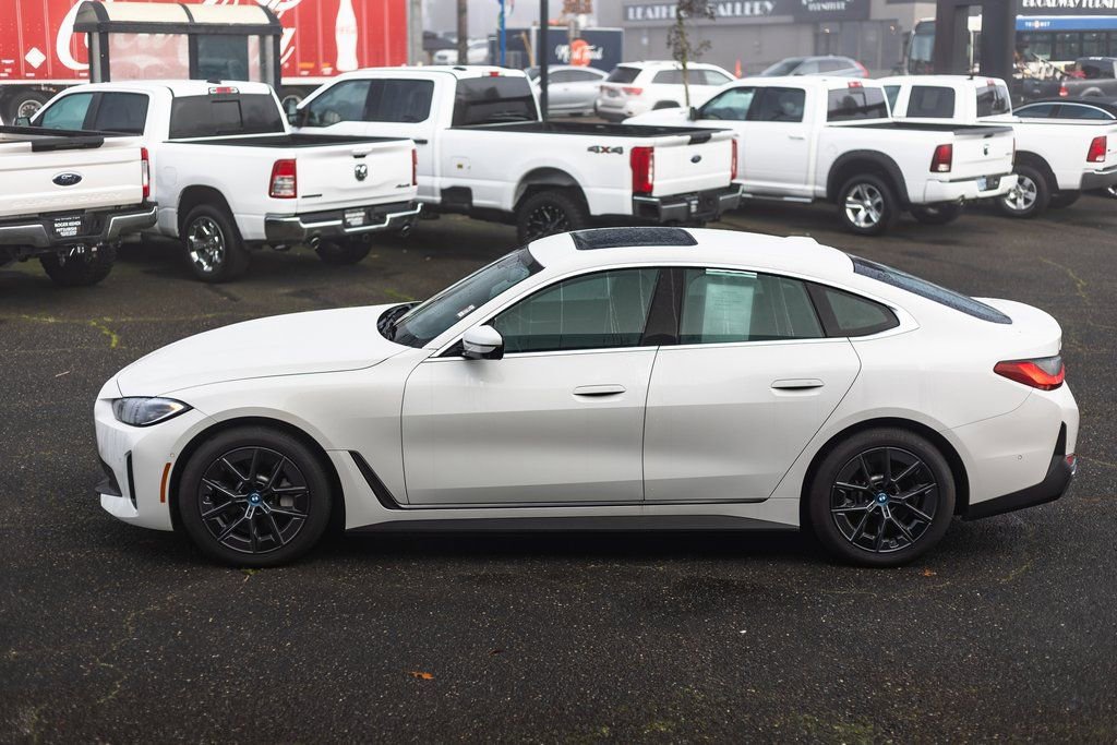 Used 2024 BMW i4 xDrive40i AWD/4WD image 11