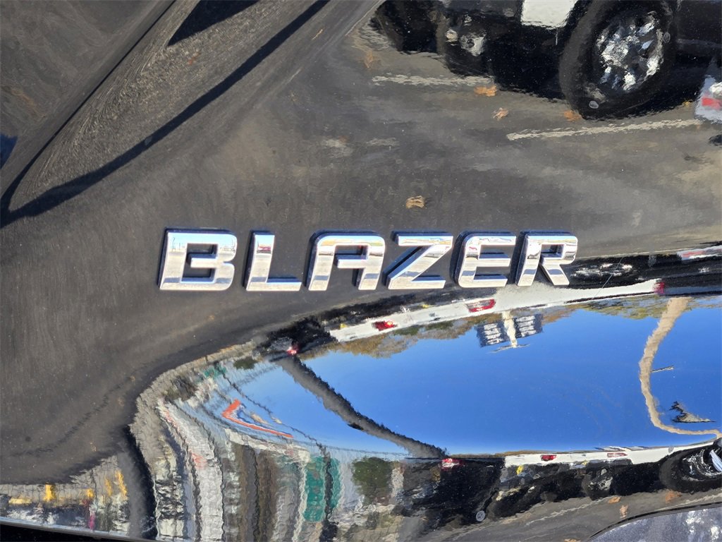 Used 2024 Chevrolet Blazer Premier image 9