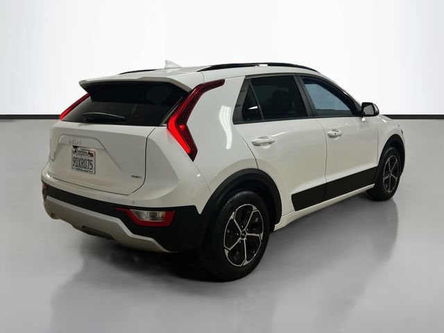 Certified 2023 Kia Niro EX FWD image 7