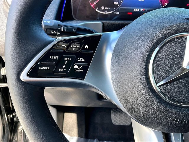 Used 2024 Mercedes-Benz GLB 250 image 20