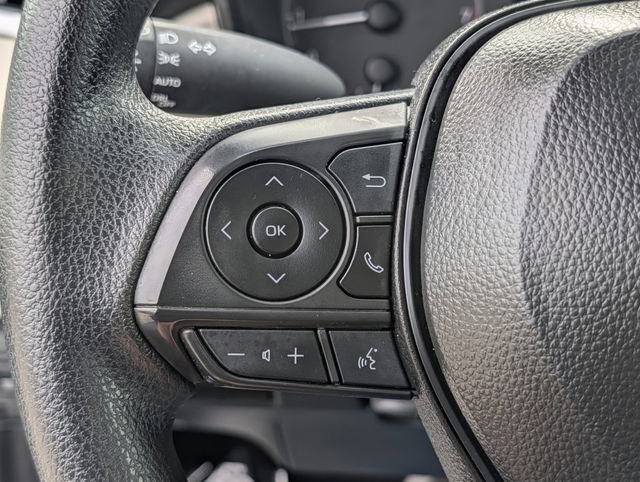 Used 2025 Toyota Corolla LE image 22