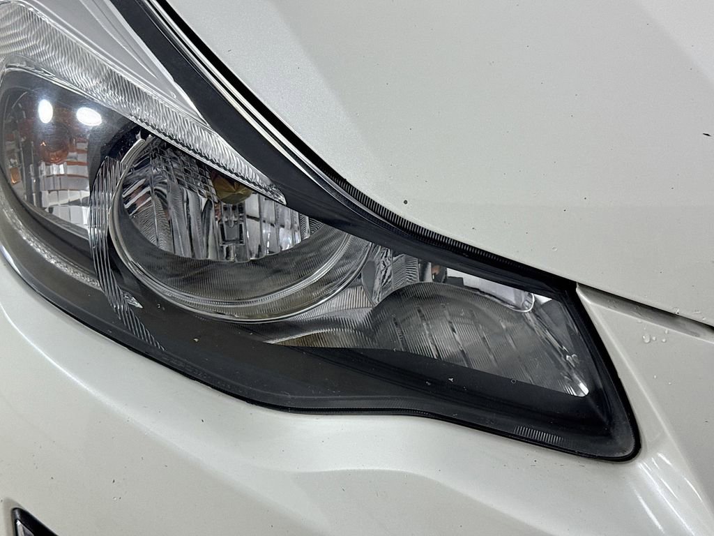 Used 2016 Subaru Crosstrek 2.0i Premium AWD/4WD image 34