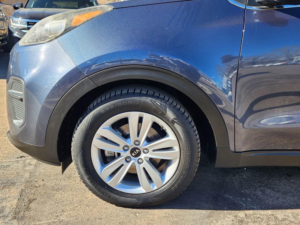 Used 2017 Kia Sportage LX image 9
