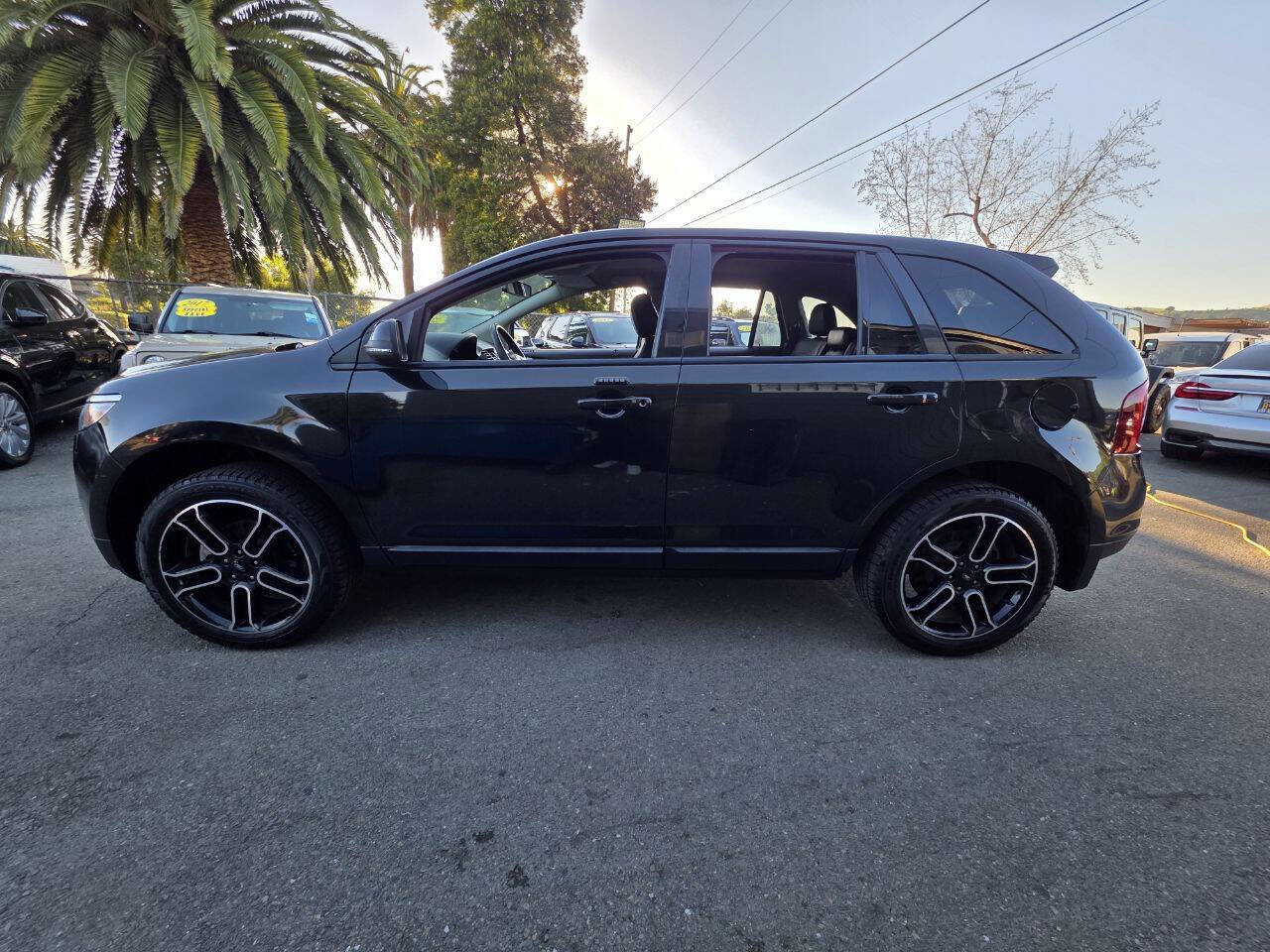 Used 2014 Ford Edge SEL w/ Equipment Group 205A image 9