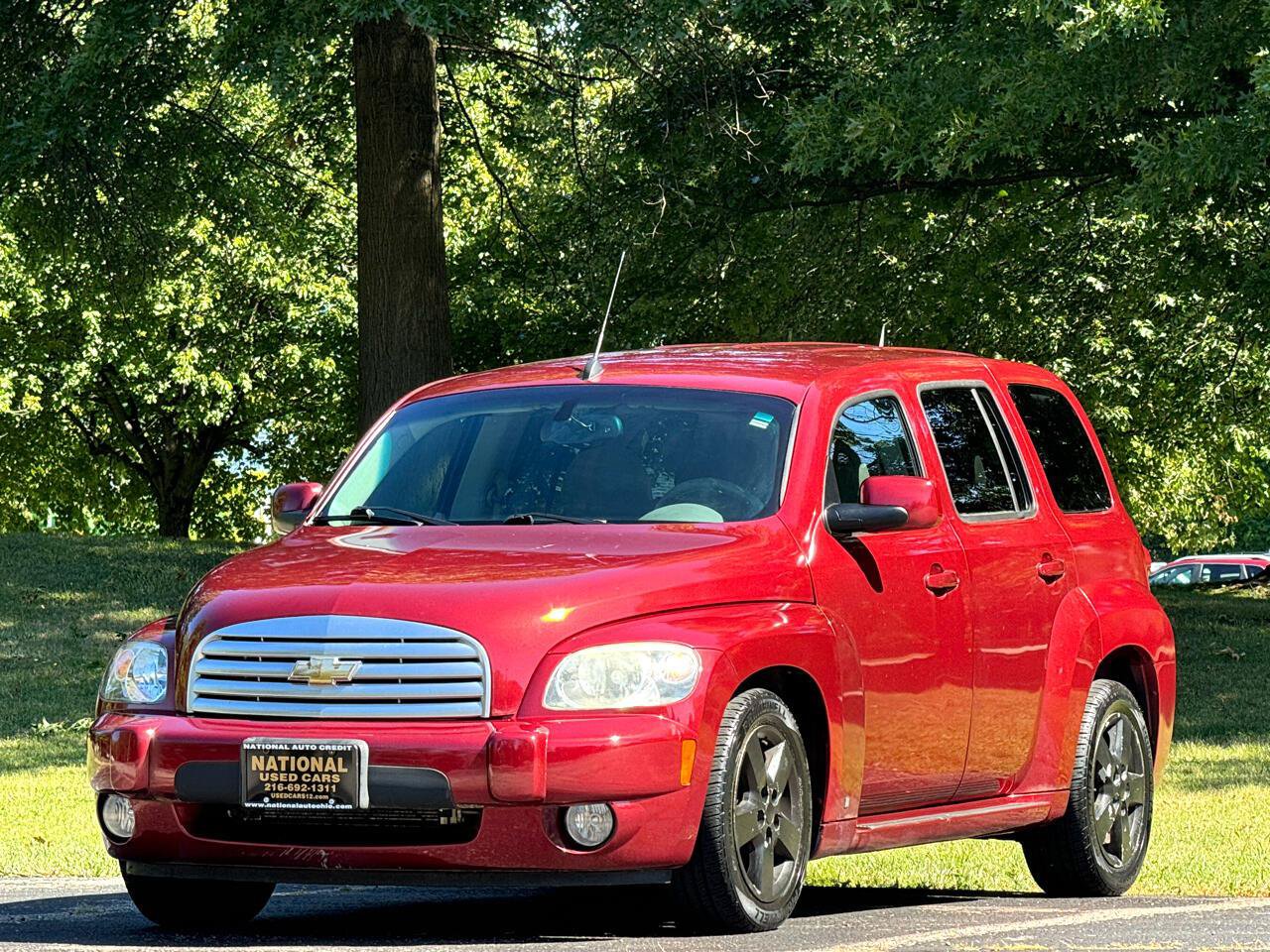 Used 2008 Chevrolet HHR LT w/ Enhanced Safety Package FWD image 3