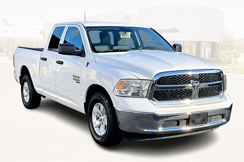 Used 2024 RAM 1500 Classic SLT image 3