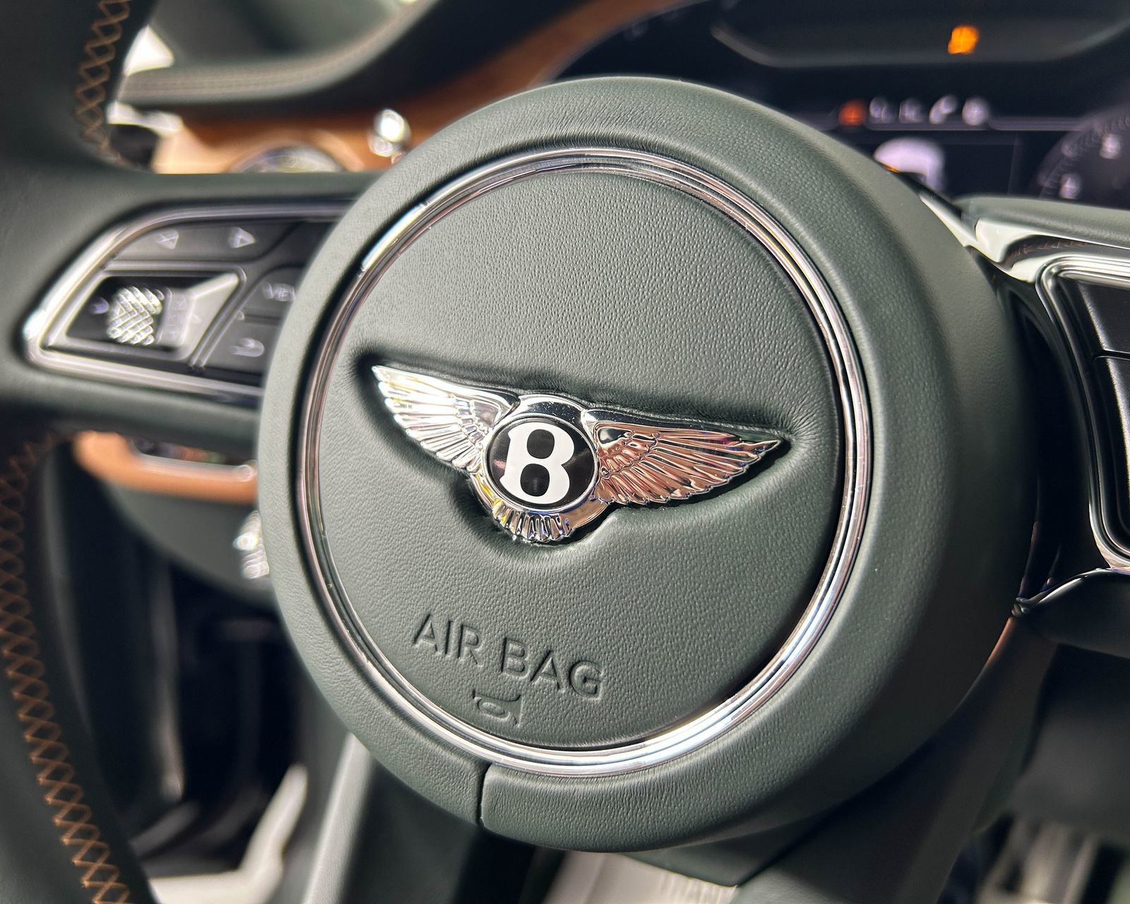 Used 2024 Bentley Continental GT V8 image 24